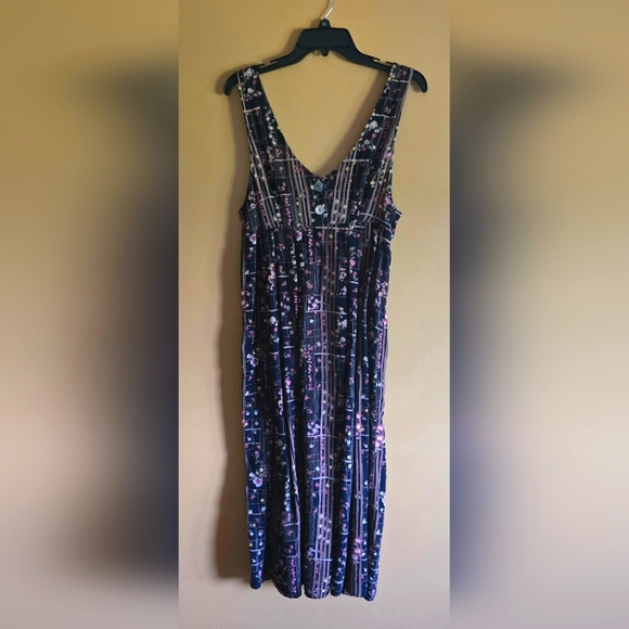 Floral dress w/buttons, size M. - Picture 1 of 4